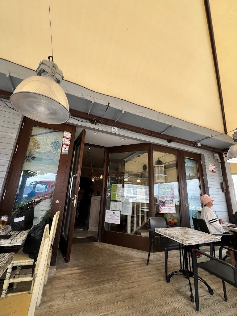 Ashley CY_As Baleas Fisterra_Fisterra_review