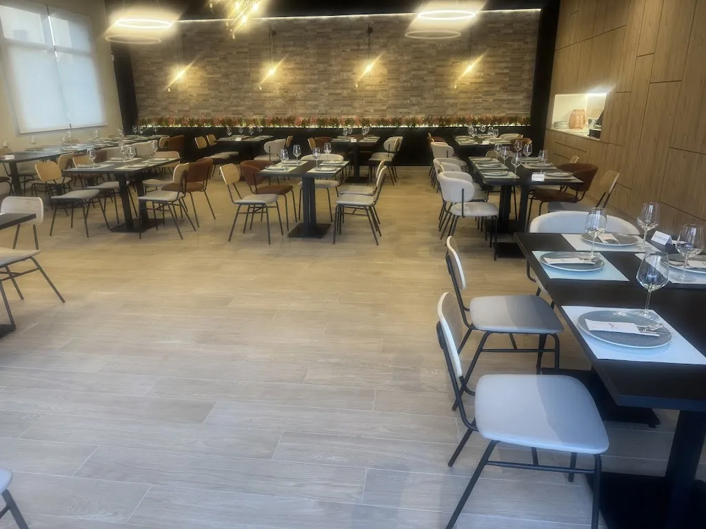 Restaurante delatorre_Medina de las Torres_slider_image_1