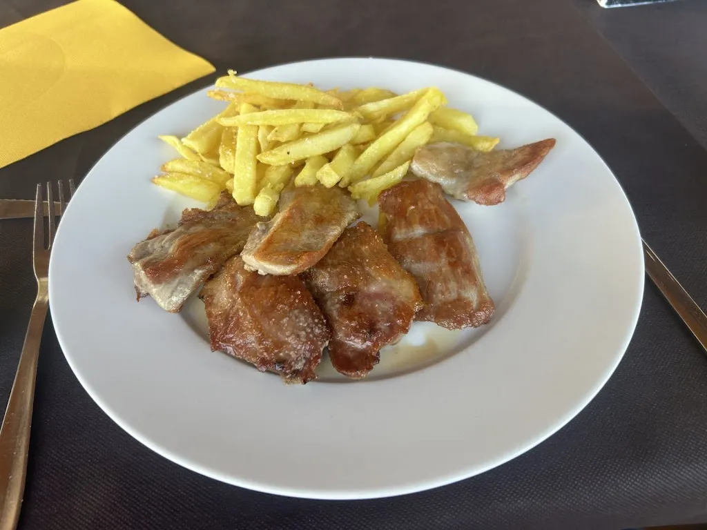 Restaurante Casa Víctor_Monterrubio de la Serena_slider_image_2