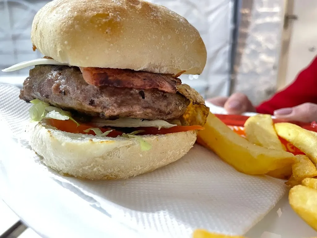 Pub Oliver restaurant in Monterrubio de la Serena