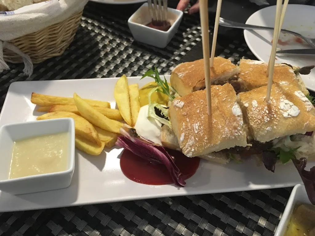 Pali G_Honky Tonk taberna extremeña_Montemolín_review