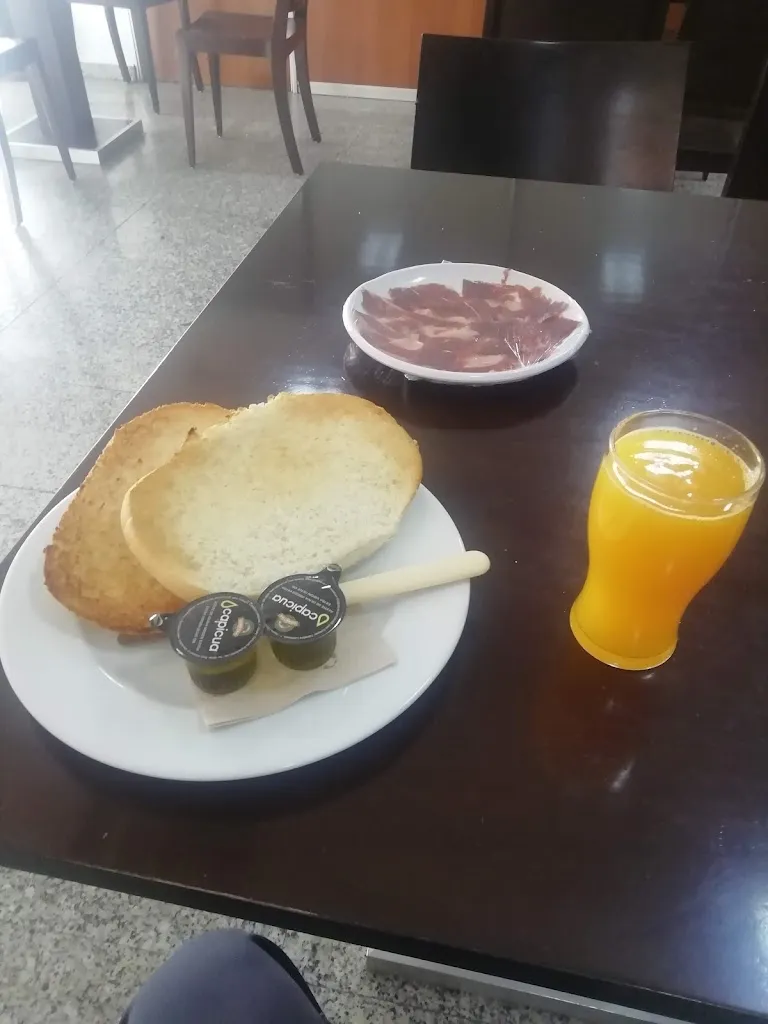 Menu_Restaurante La Ponderosa_Montemolín_image_5