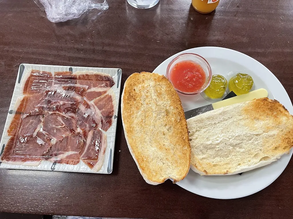 Restaurante La Ponderosa_Montemolín_slider_image_3