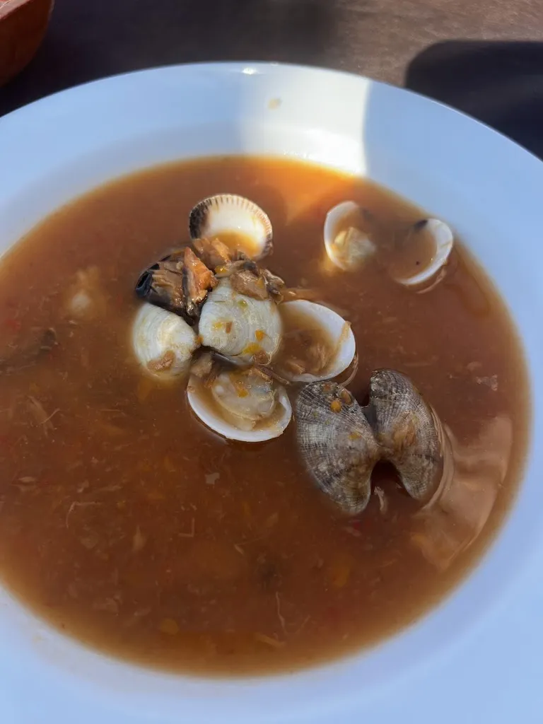 YR Choi_Apalaxa_Fisterra_review