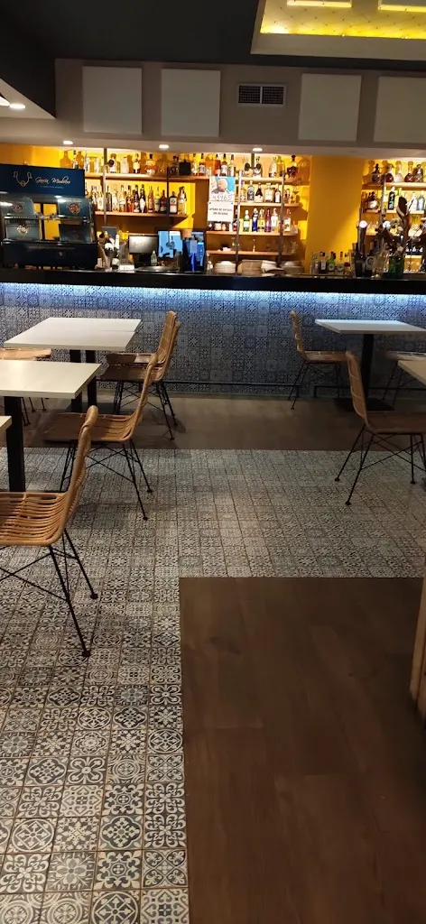 Philippe Robert_Bar El mesón_Monesterio_recensione