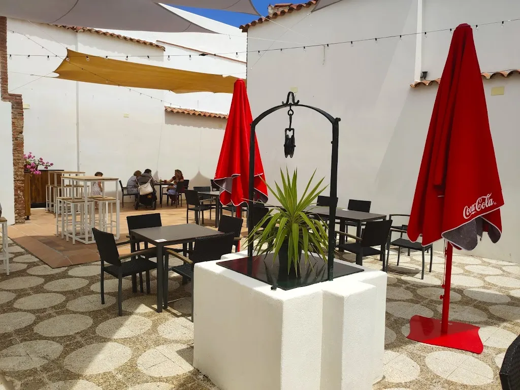 Salón de celebraciones El corral de la Dolores_Monesterio_slider_image_3