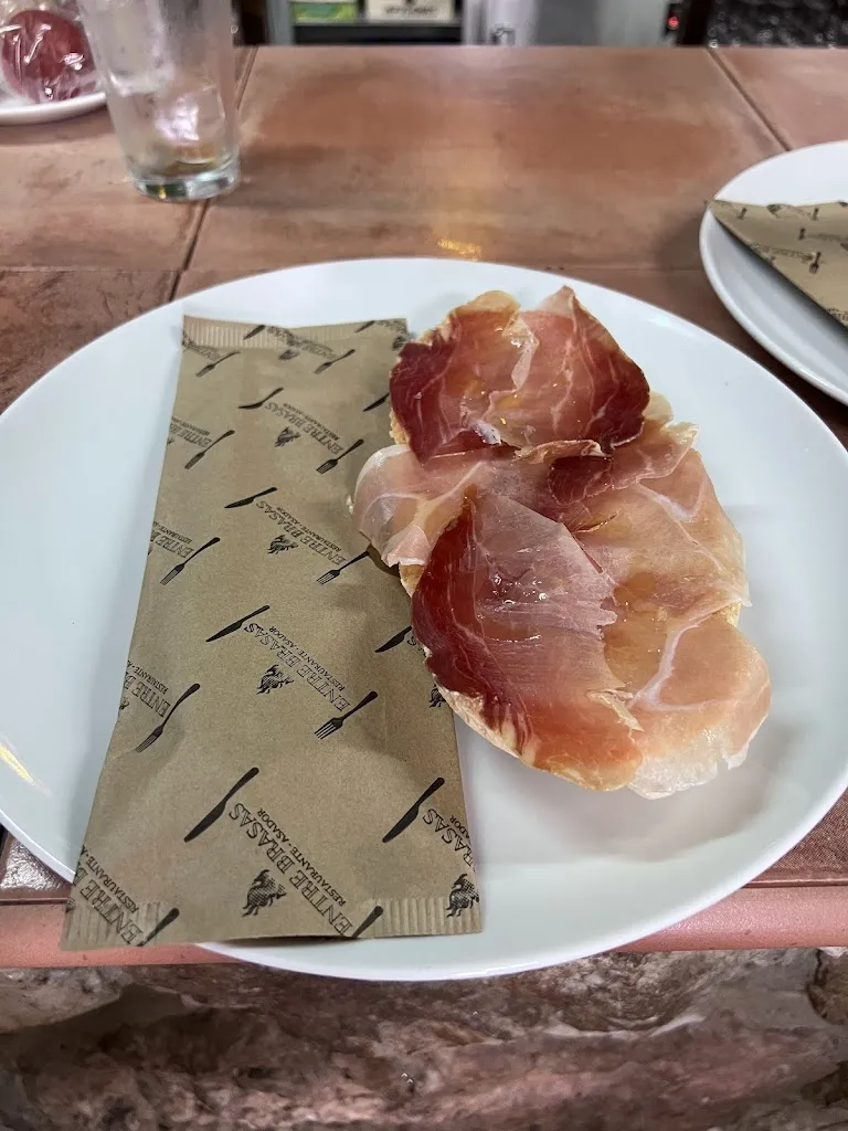 Jesse Collado_Restaurante Asador Entre Brasas_Navalvillar de Pela_review