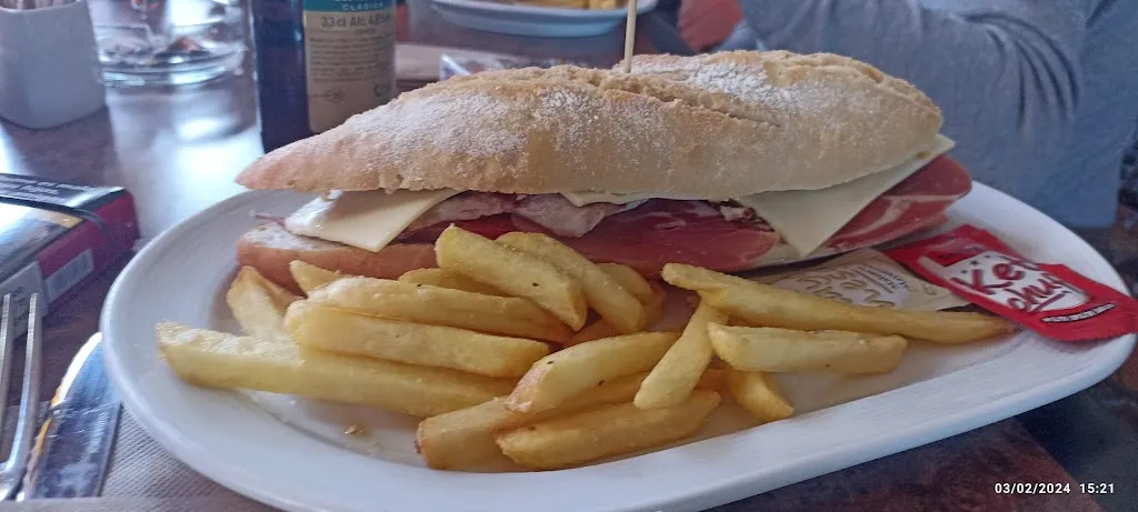 Menu_Bar Restaurante La piscina & Terraza Level_Navalvillar de Pela_image_7