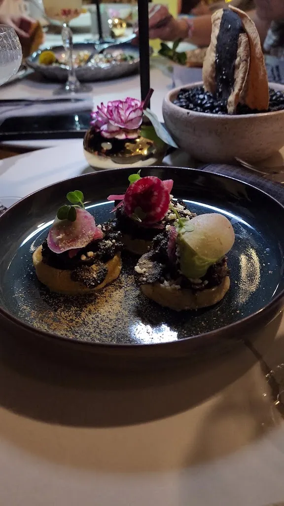 Yerba Santa Mérida_Mérida_slider_image_2