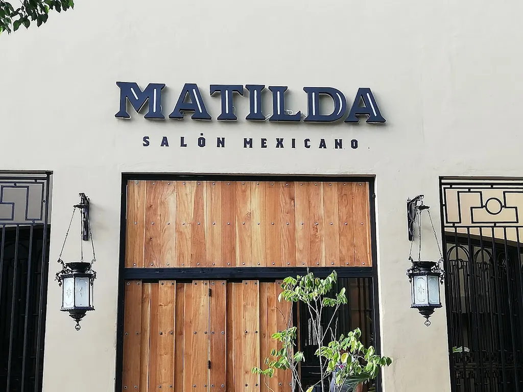 Matilda Salon Mexicano_Mérida_slider_image_1
