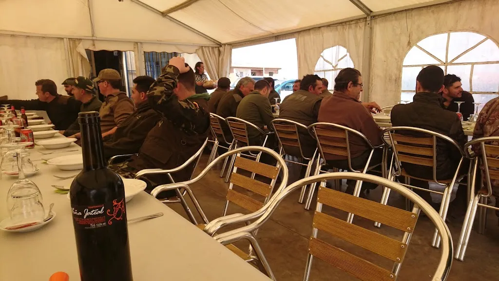 Bar Las Candelas restaurant in Oliva de Mérida