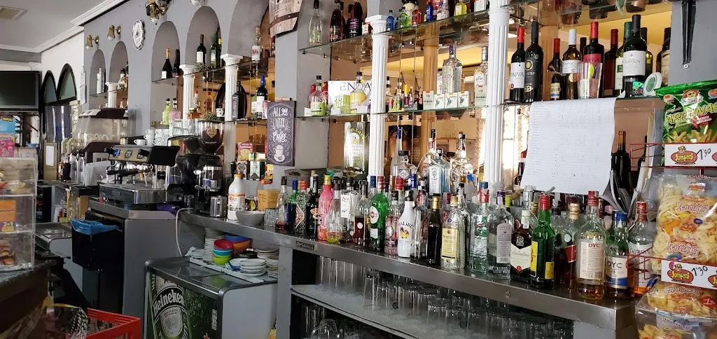 Café-Bar Julia_Oliva de Mérida_slider_image_1