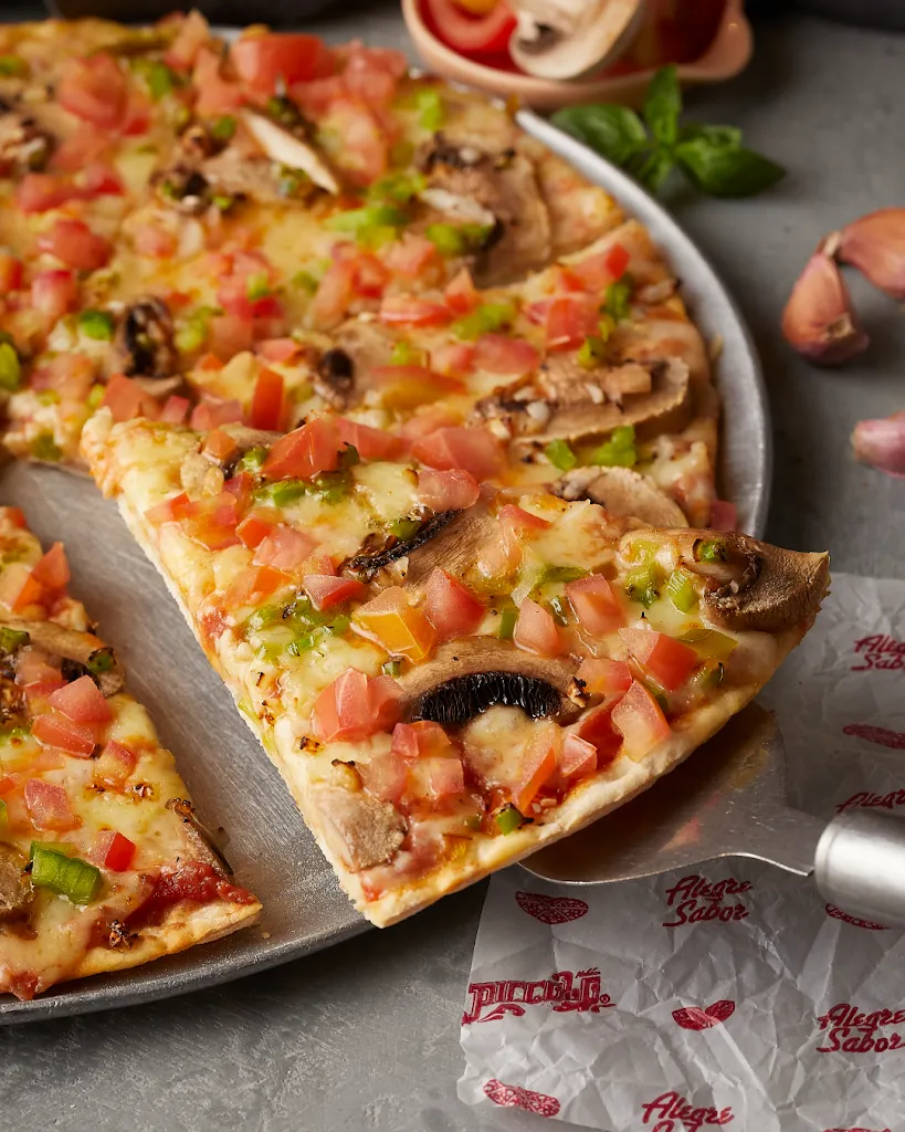 Pizzas Piccolo La 80_Medellín_slider_image_3