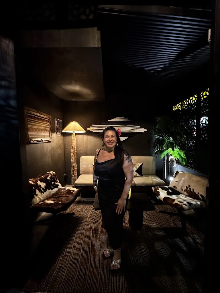 Nick Brush_Mombasa Restaurante Medellín_Medellín_review