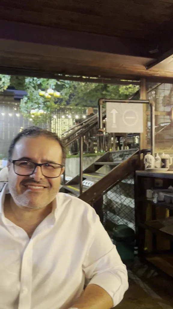 J Cas_37 Park Medellín | Restaurante Bar_Medellín_review