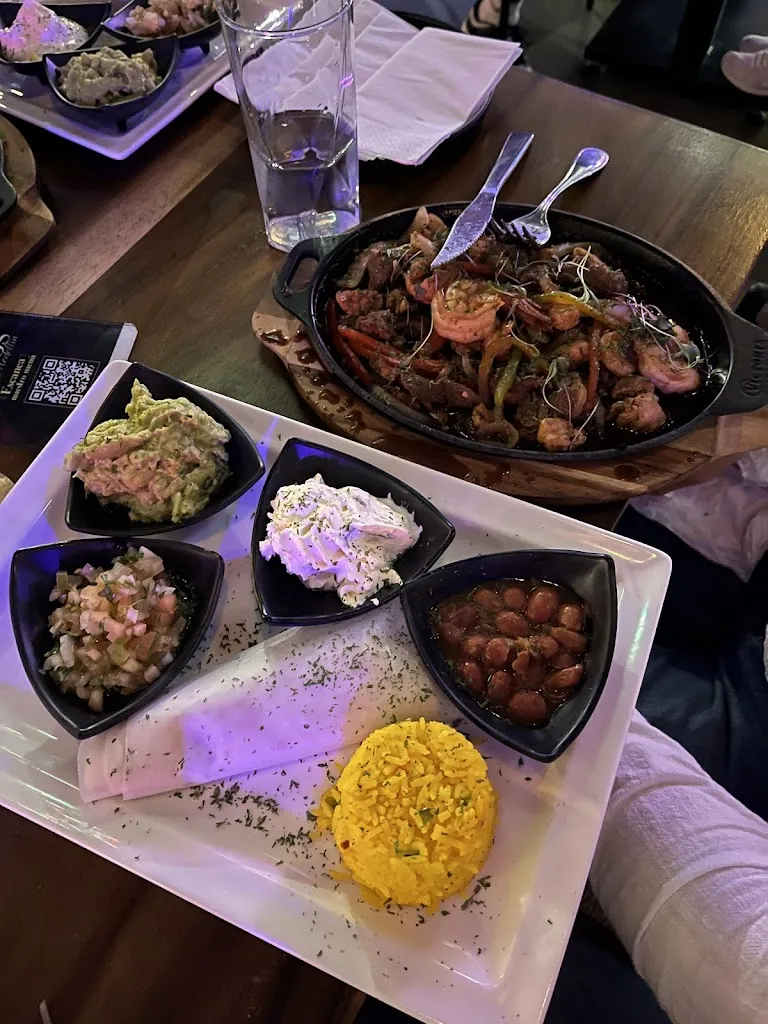 Menu_MOJITOS RESTAURANT BAR_Medellín_immagine_5