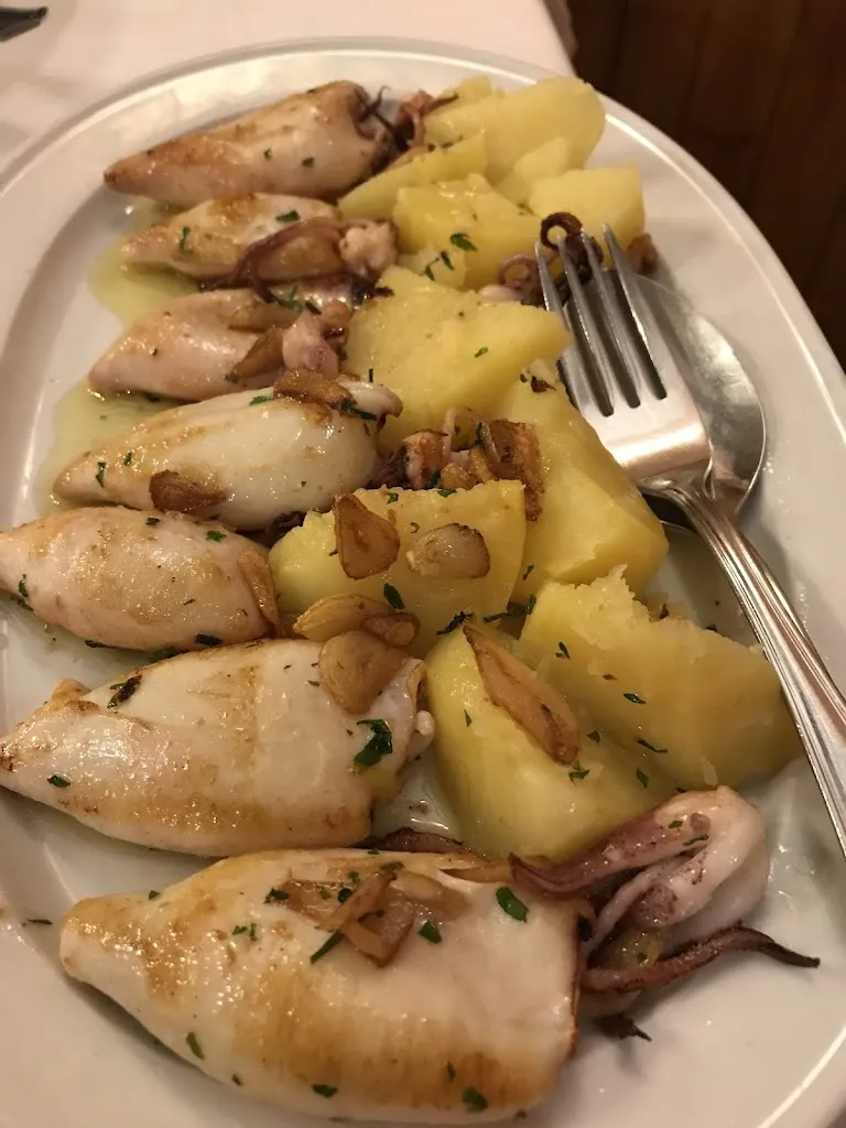 Theresa Tran_Das Meigas_Amés_review