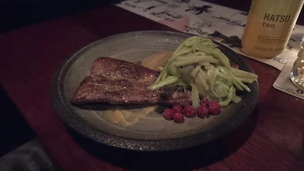 Eric J. Hanna_Ocio / Oci.mde_Medellín_review