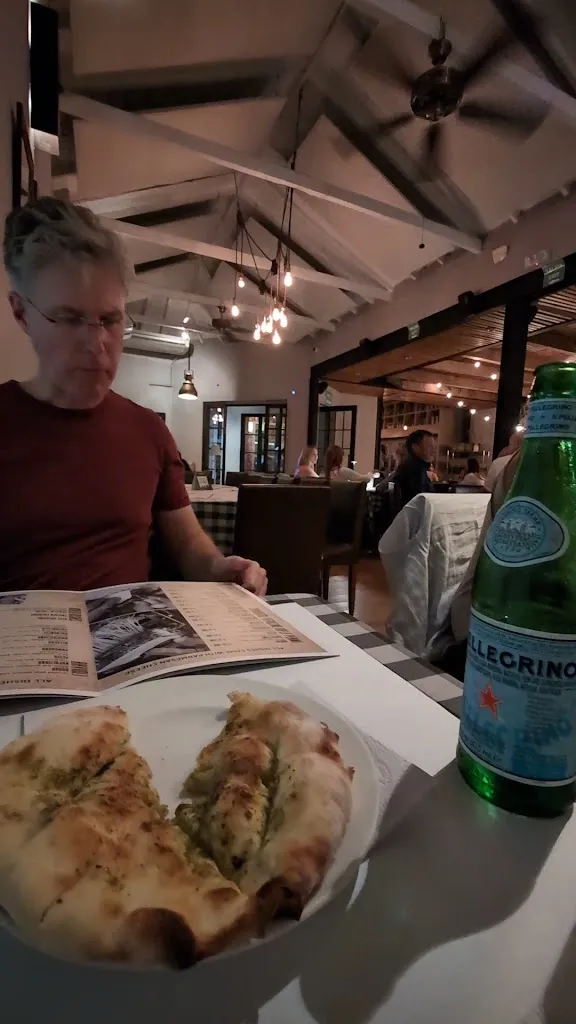 sheldon cohen_il Castello_Medellín_review