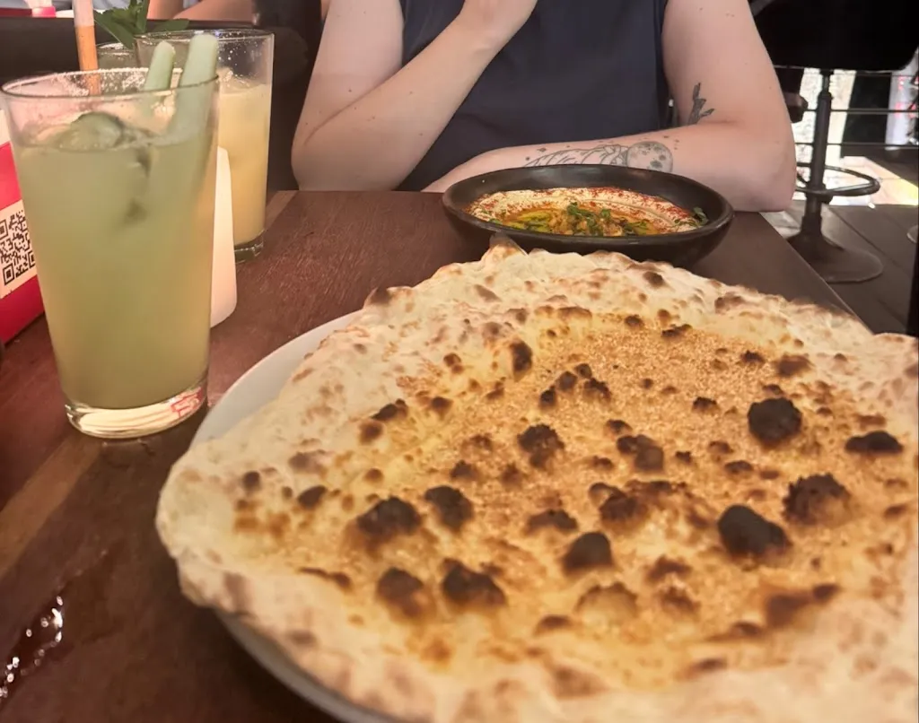 Trevor Cavell_Café Zorba_Medellín_review