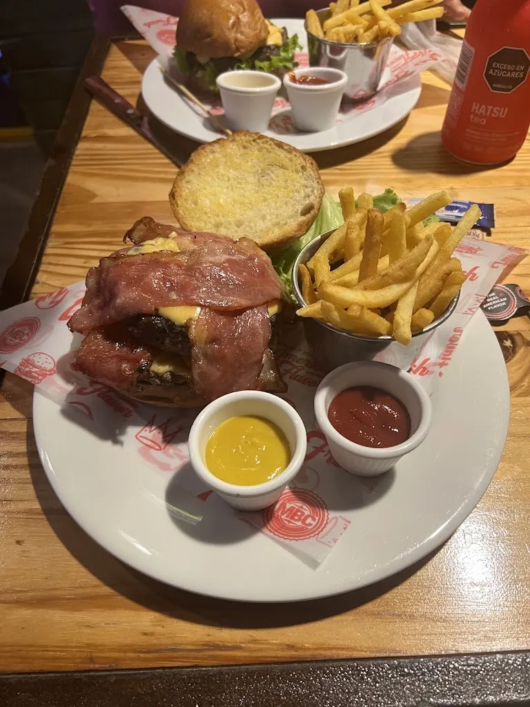 Bob S_Medellin Burguer Company - Laureles_Medellín_review