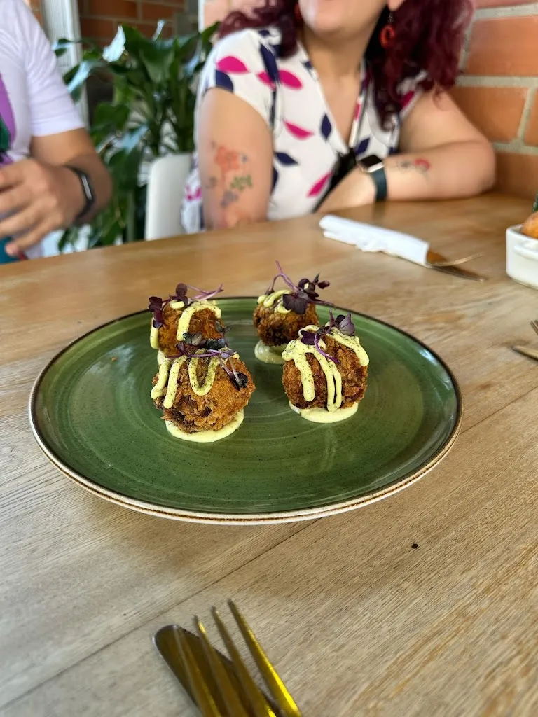 Ana Saavedra_La Moldería Restaurant_Medellín_review