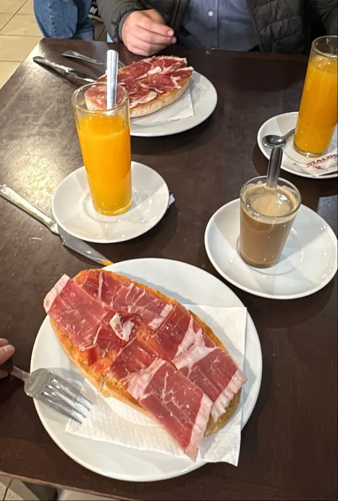 Mikel Sainz_Bar El Tropezón_Oliva de la Frontera_review