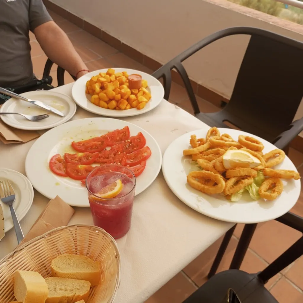 Restaurante Camping El Burgo_Orellana de la Sierra_slider_image_3