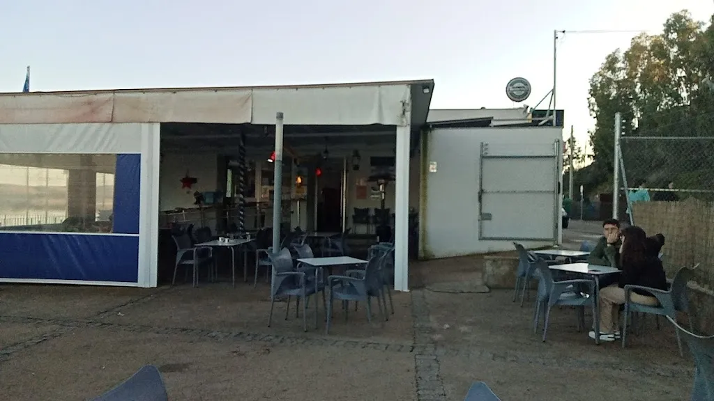 Restaurante - Bar - Terraza "EL Velero" restaurant in Orellana de la Sierra