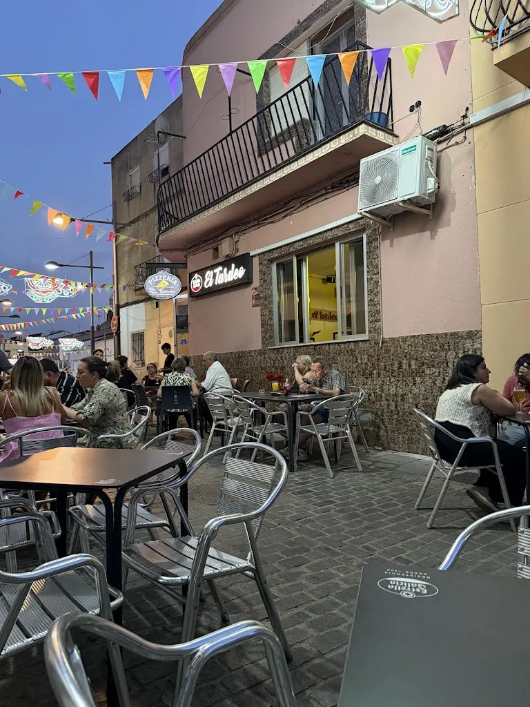 Bar El Tardeo_Orellana la Vieja_slider_image_1