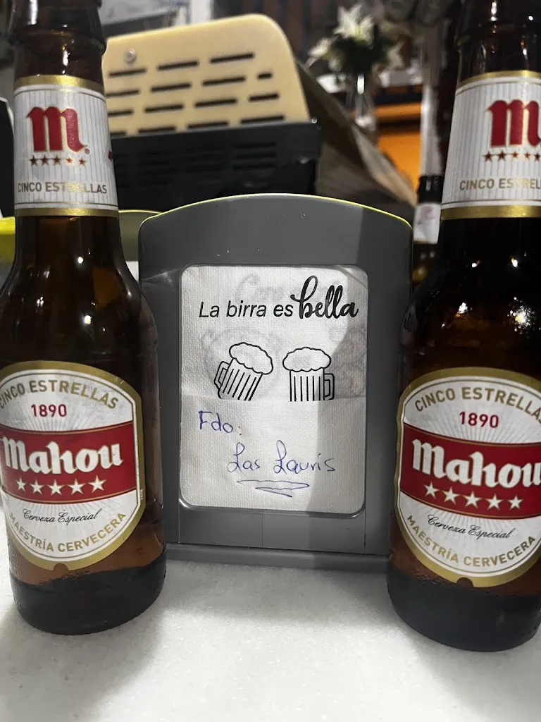 Laura Castillo_Taberna La Parra_Parra La_review