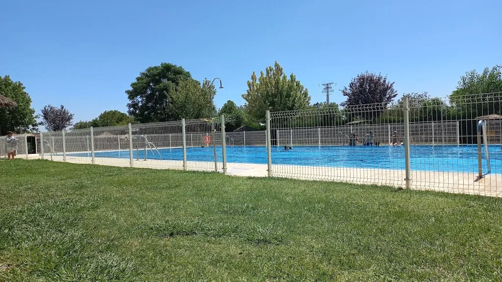 Aitziber Redondo ayestaran_La Piscina_Peraleda del Zaucejo_review