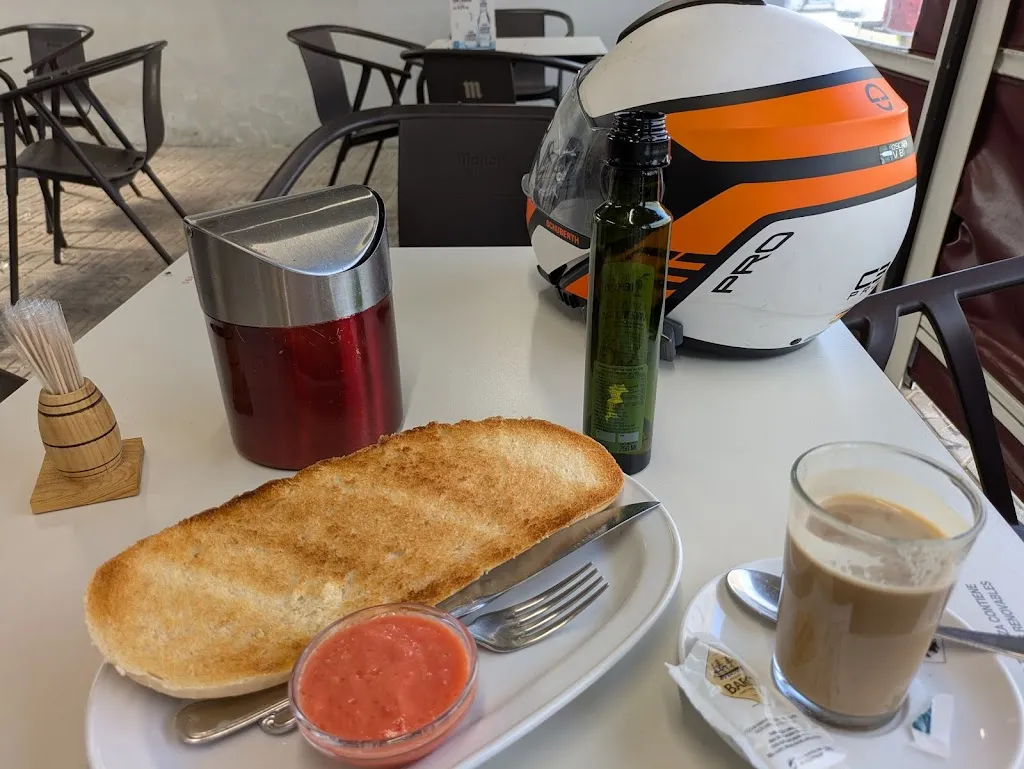 Oscar V.B_Bar El Capricho_Puebla de Alcocer_review