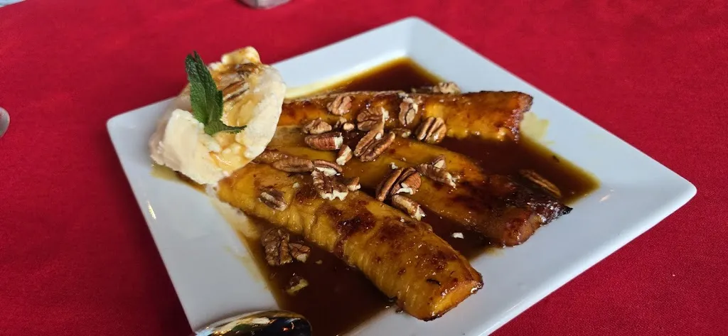 Jonathan Neubauer_Restaurant Bar La Roca_Nogales_review