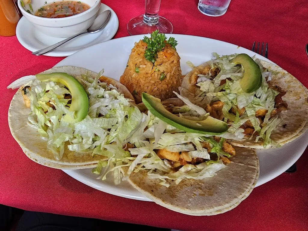 Restaurant Bar La Roca_Nogales_slider_image_3