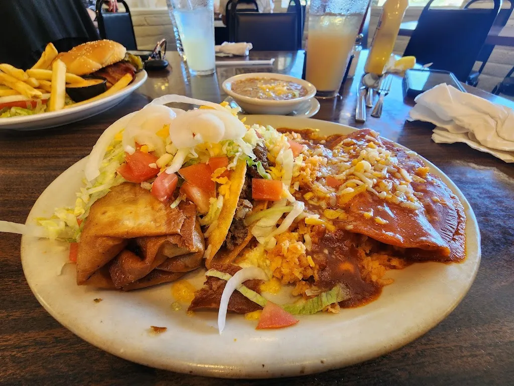 Menu_Zulas Restaurant_Nogales_image_6