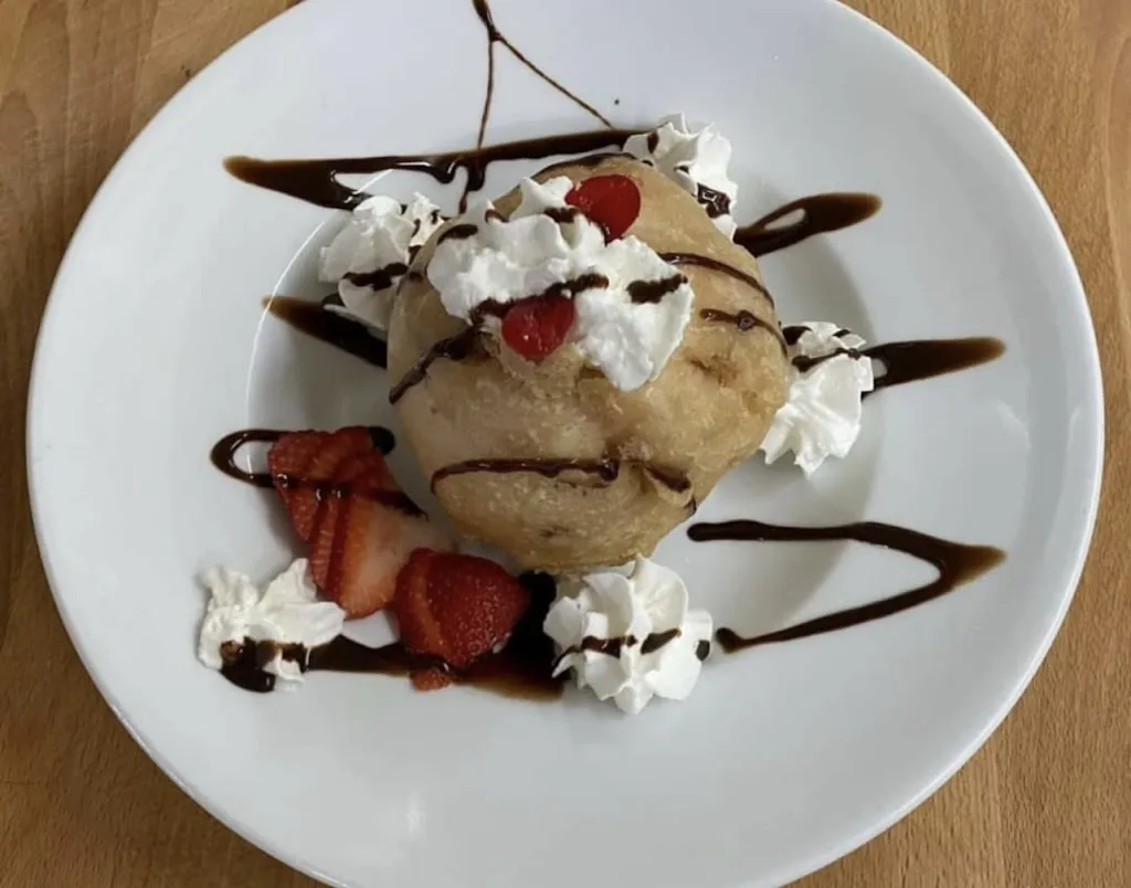 Louie Avila_Mike and BB's_Nogales_review