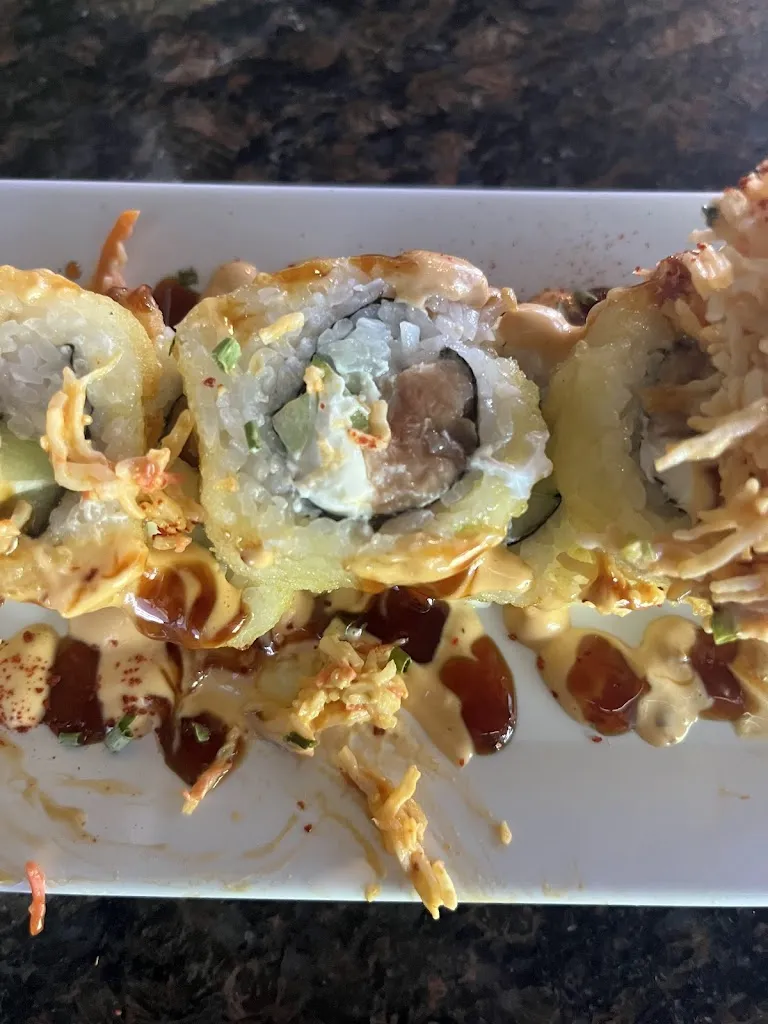 Food Critic critical_OKIROKI SUSHI WINGS_Nogales_review