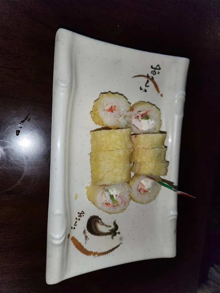 Clifford McCrum_OKIROKI SUSHI WINGS_Nogales_review