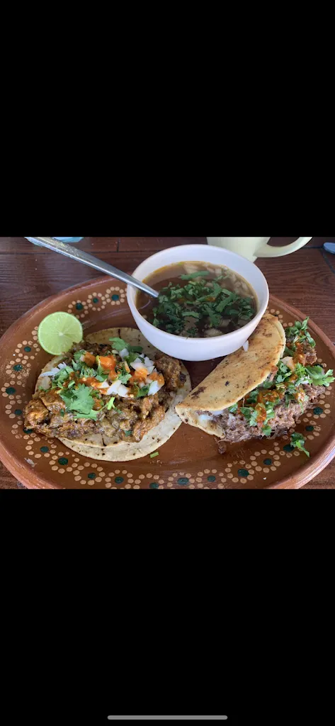 Daniela Lopez_Las Mulas Restaurante_Nogales_review