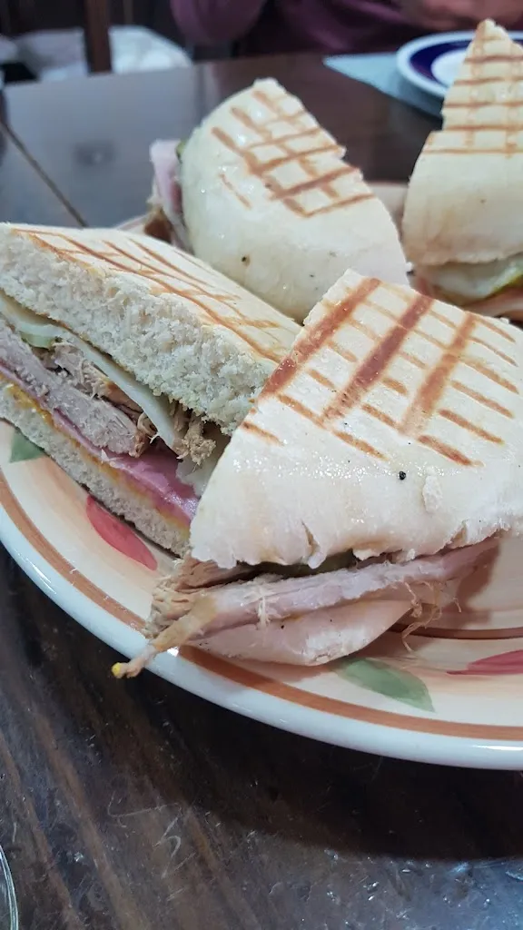 Menu_I&J Café Bar_Puebla de la Calzada_image_1