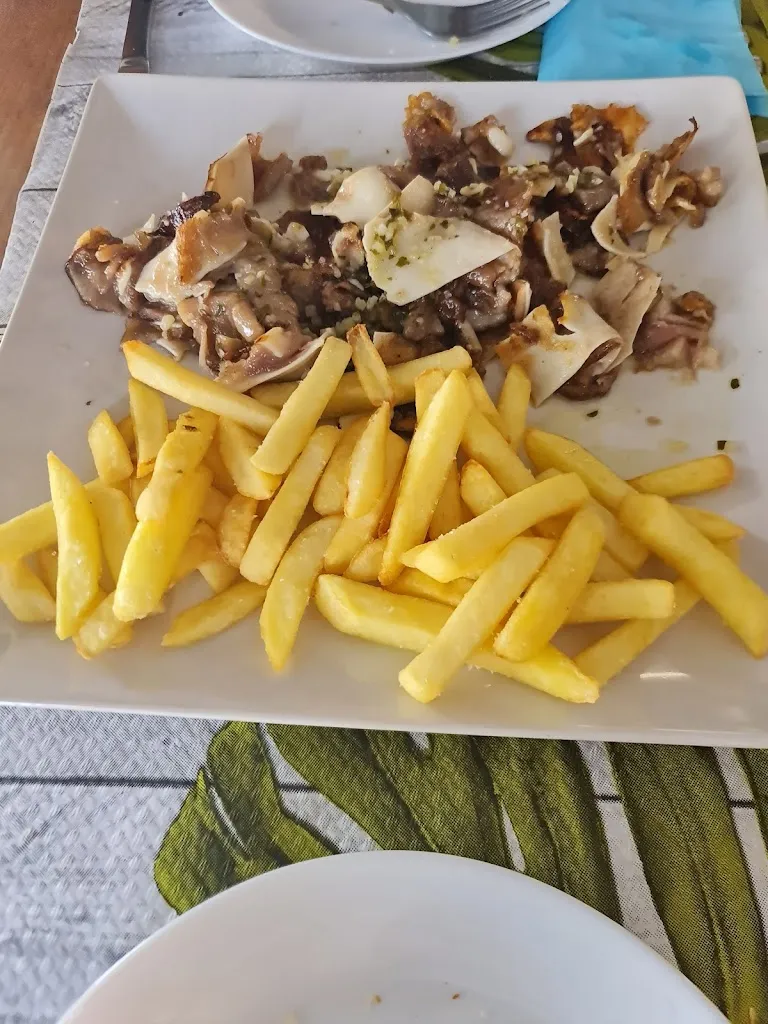 teodora ramos_Coffee Bar The Floro_Puebla de la Calzada_review