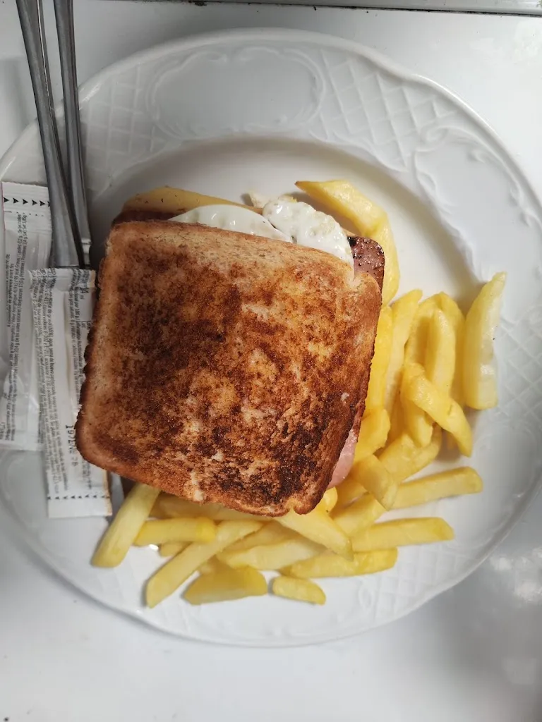 Menu_Bar casa “Los Pinchos”_Puebla de Obando_image_3