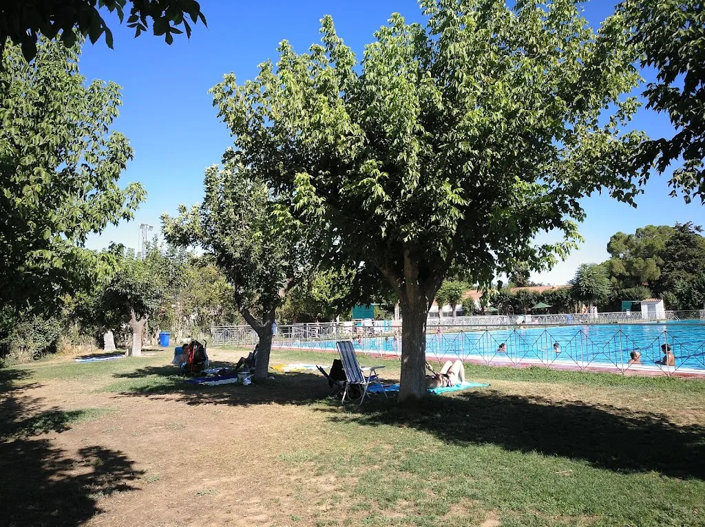 Restaurante bar la piscina_Puebla de Sancho Pérez_slider_image_3