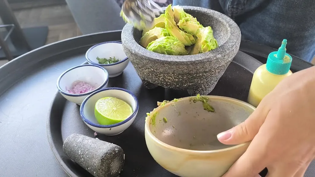 Moemia_Palomas_slider_image_2