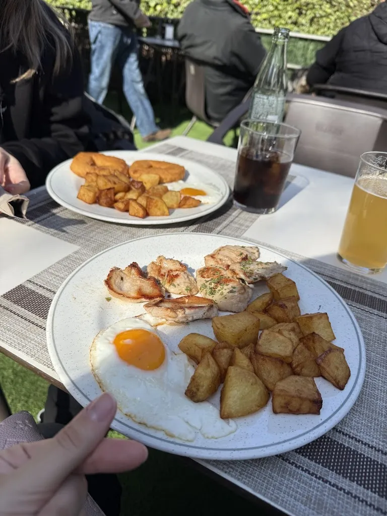 Carla Gómez_Restaurante EL Mesón de la Piovera_Palomas_review