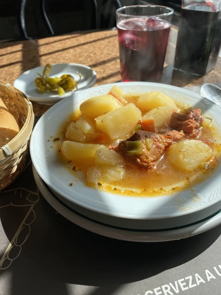 Luis Oviedo_Cafeteria El Rincon De Paloma_Palomas_review