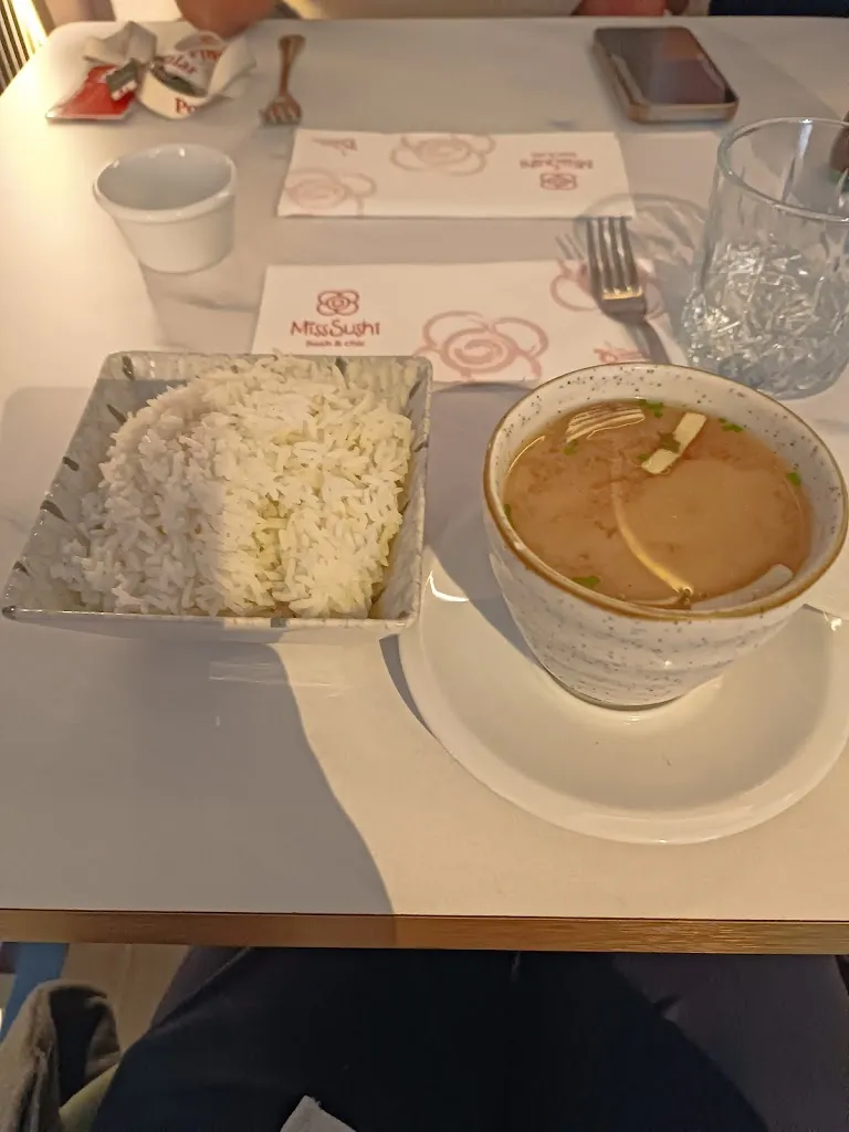 Menu_Miss Sushi Campo de las Naciones_Palomas_image_3