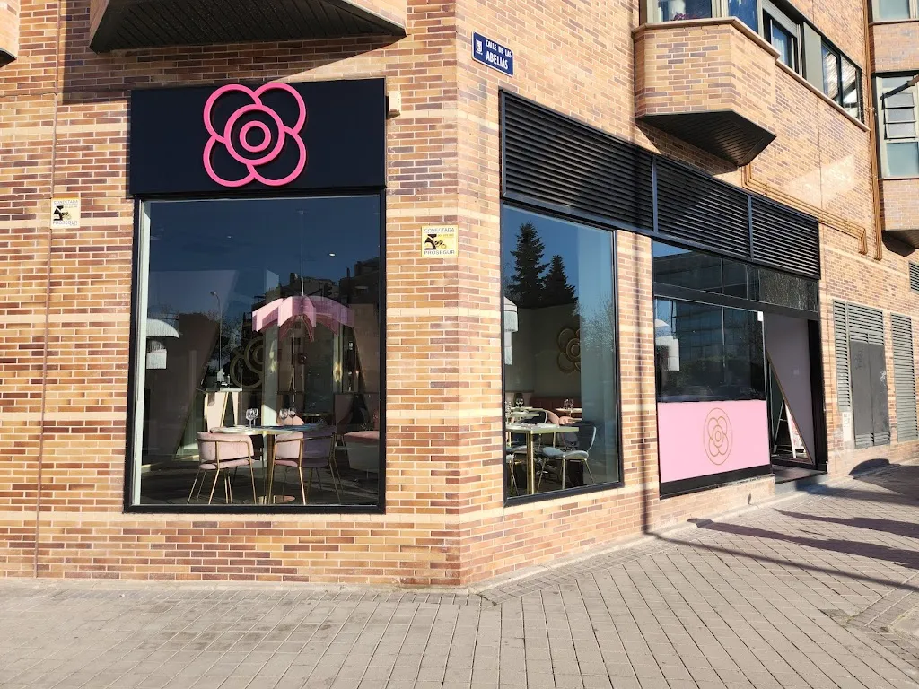 Miss Sushi Campo de las Naciones restaurant in Palomas