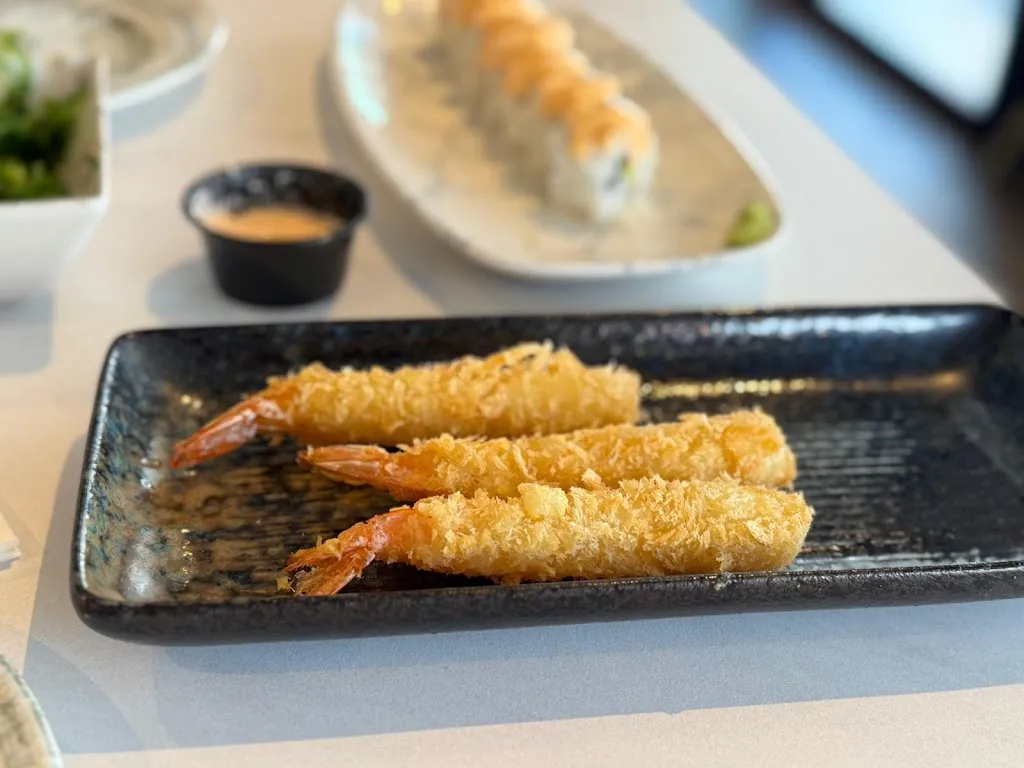 Miss Sushi Campo de las Naciones_Palomas_slider_image_2